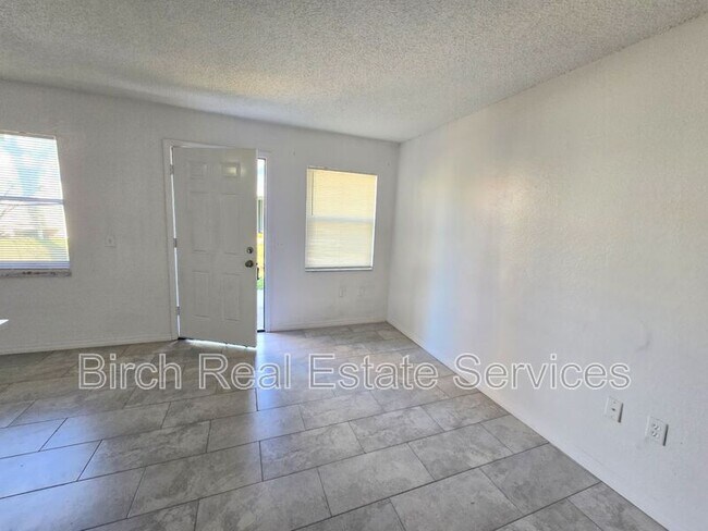 5344 Cotee River Dr in New Port Richey, FL - Building Photo - Building Photo