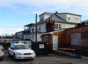 349-351 Dyer Ave in Providence, RI - Building Photo - Building Photo