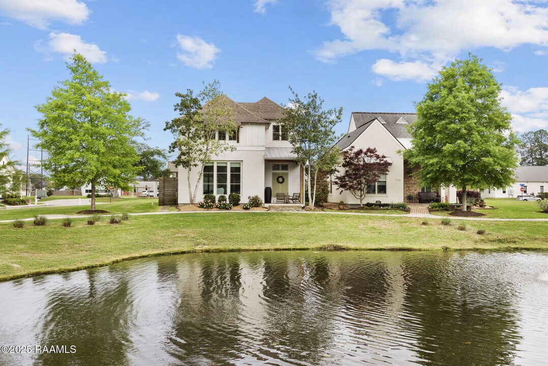 112 Avoyelles Dr in Lafayette, LA - Building Photo