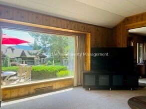 10201 N Gibson Rd in Hayden Lake, ID - Building Photo - Building Photo