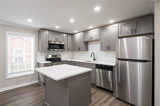 property at 1861 Lyle Ave