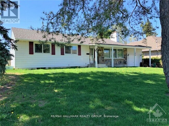 186 Balmoral Pl in Ottawa, ON - Building Photo - Building Photo