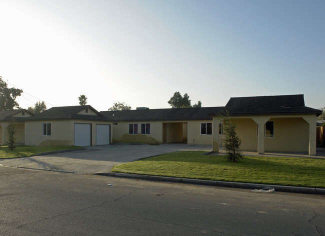 3650 E Eugenia Ave in Fresno, CA - Building Photo - Building Photo