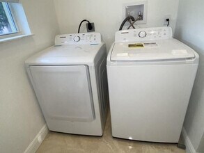 701 SW 10th Dr in Pompano Beach, FL - Building Photo - Building Photo