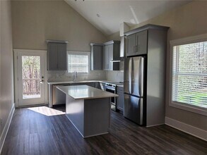 147 Dripping Rock Trl in Acworth, GA - Building Photo - Building Photo