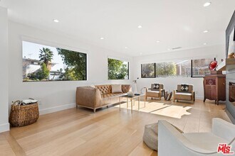 8547 Shoup Ave in Los Angeles, CA - Building Photo - Building Photo
