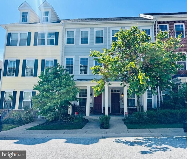 property at 5715 Rosanna Pl