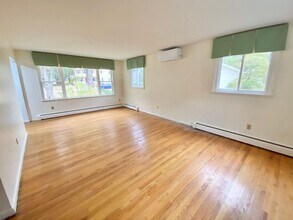 67 Case Pkwy in Burlington, VT - Building Photo - Building Photo