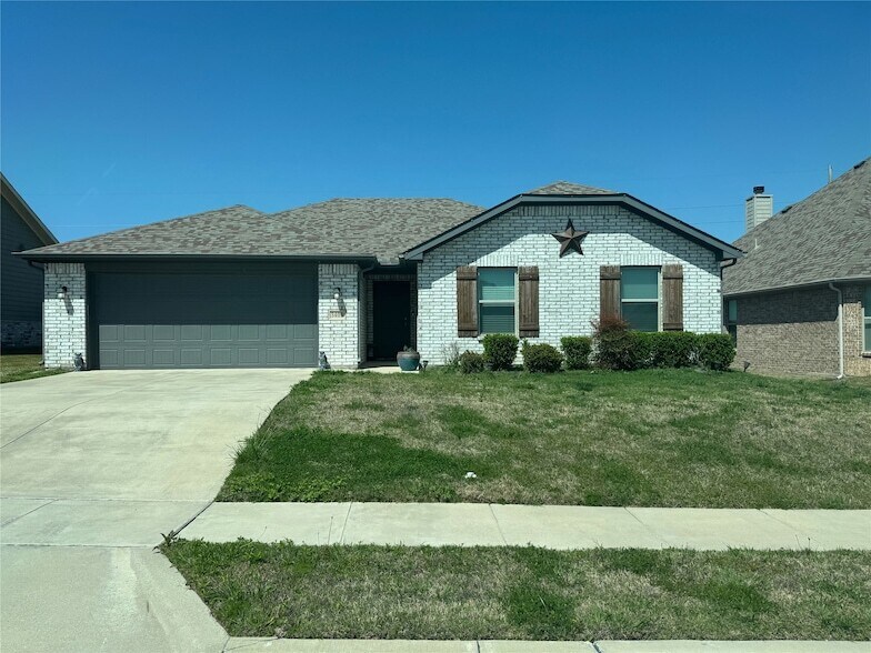 3409 Sandstone Dr in Sherman, TX - Foto de edificio