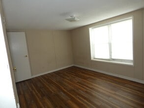 110 Park in Tye, TX - Building Photo - Building Photo