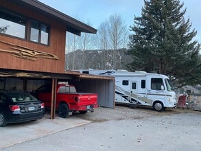 1040 Budge Dr in Jackson, WY - Building Photo - Building Photo