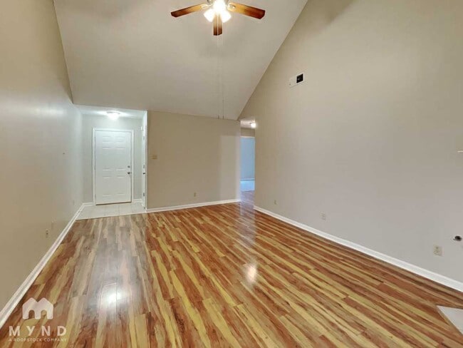 8123 Country Mill Cove in Memphis, TN - Building Photo - Building Photo