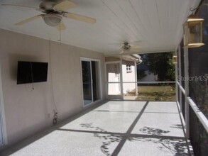 409 Brentwood Dr in Tampa, FL - Building Photo - Building Photo