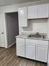 5233 Wakefield St in Philadelphia, PA - Building Photo - Building Photo