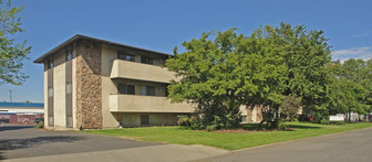 Pacific Plaza Apartments