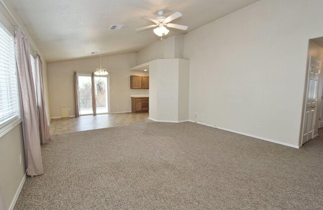 3012 Turning Leaf St in Caldwell, ID - Building Photo - Building Photo
