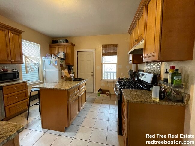 6 Eldora St, Unit 3 in Boston, MA - Building Photo - Building Photo