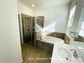14306 Vindel Cir in Ft. Myers, FL - Building Photo - Building Photo