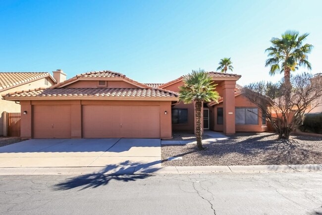 property at 214 N Honeysuckle Ln