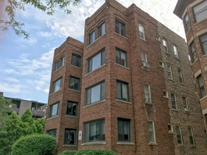 Ed's Arms Apartments in Milwaukee, WI - Foto de edificio - Building Photo
