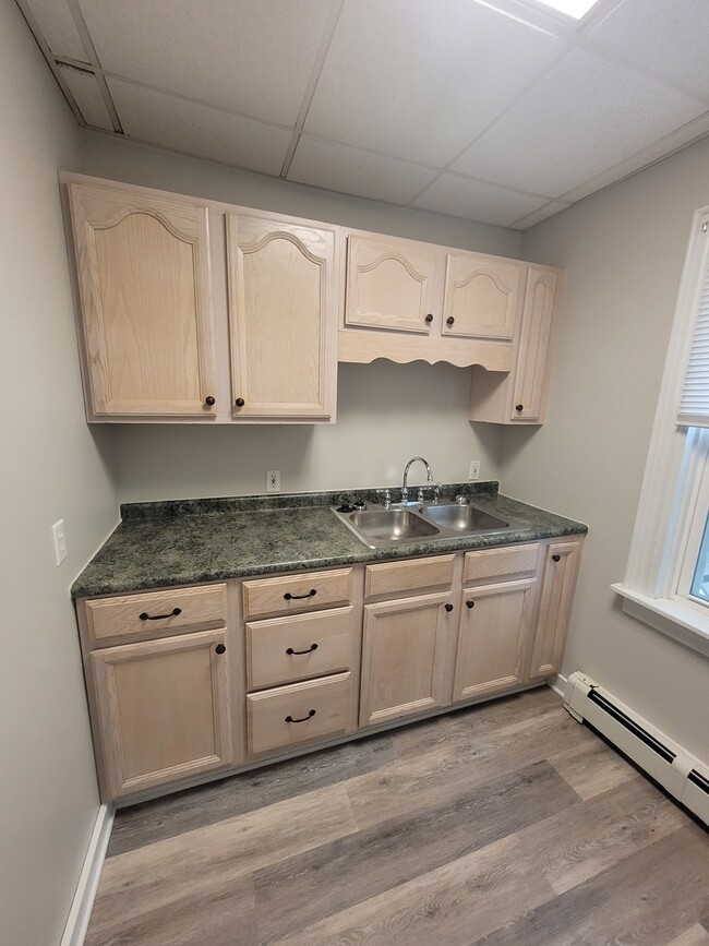 225 Pleasant St, Unit 1 in Hanover, PA - Building Photo - Building Photo