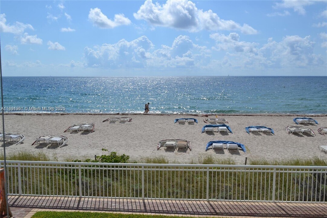 3850 Galt Ocean Dr in Fort Lauderdale, FL - Building Photo