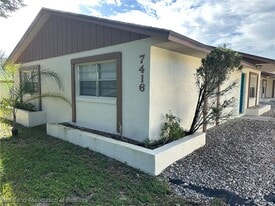 7416 Valencia Rd in Sebring, FL - Building Photo