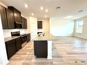 433 Panther Pass in Seguin, TX - Building Photo - Building Photo