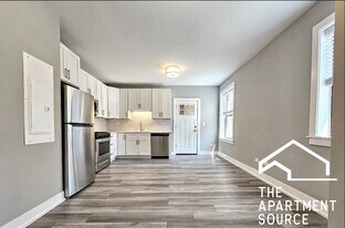 3939 N Janssen Ave, Unit S1 in Chicago, IL - Building Photo