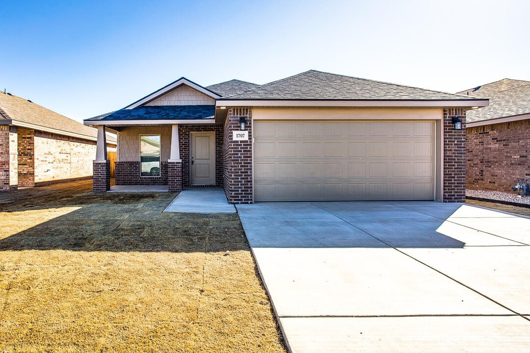 1707 141st St in Lubbock, TX - Building Photo