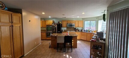 2563 Gilbert Ave in Corona, CA - Building Photo - Building Photo