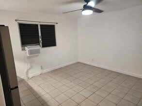 5383 Manauwea St in Honolulu, HI - Building Photo - Building Photo