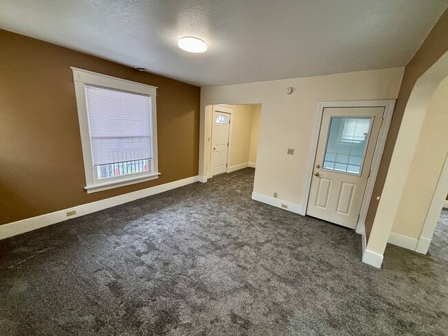 306 W 2nd St in Erie, PA - Building Photo - Building Photo