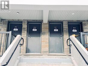 401 Glenroy Gilbert Dr in Ottawa, ON - Building Photo - Building Photo