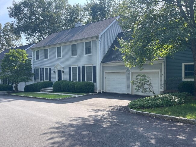 property at 11 Crowne Pond Ln
