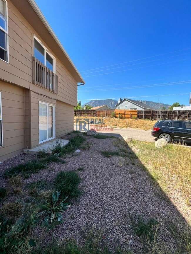 4340 Loomis Ave in Colorado Springs, CO - Building Photo - Building Photo