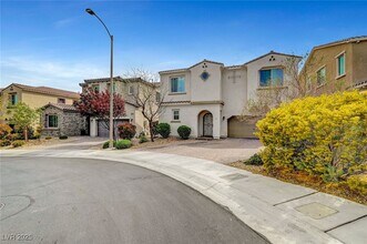 9747 Ponderosa Skye Ct in Las Vegas, NV - Building Photo - Building Photo