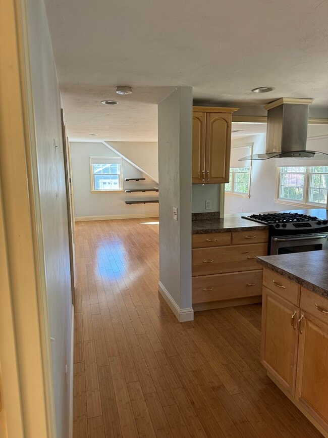 173R Maple Ave, Unit 173R Maple Ave Barrington in Barrington, RI - Building Photo - Building Photo