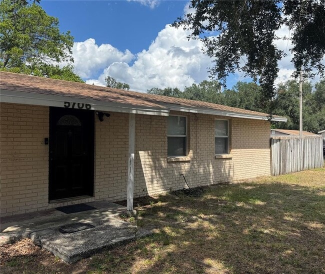5706 E 30th Ave in Tampa, FL - Building Photo - Building Photo
