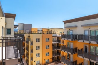 Terraces at Nevin in Richmond, CA - Foto de edificio - Building Photo