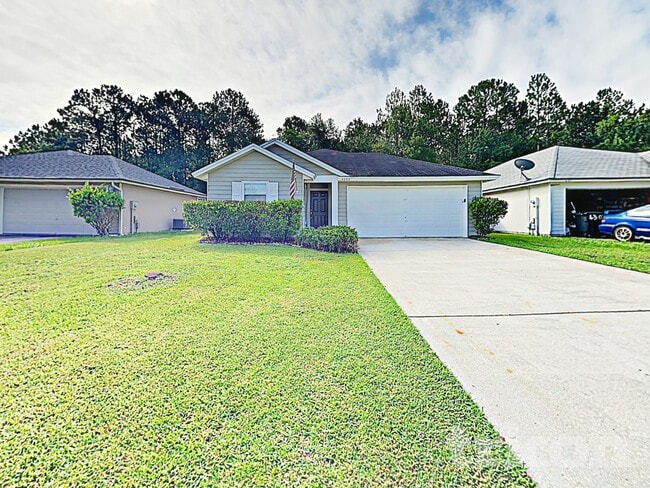 4303 Hanging Moss Dr in Orange Park, FL - Building Photo - Building Photo