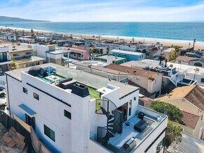 225 33rd St in Hermosa Beach, CA - Building Photo - Building Photo