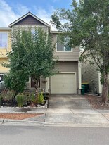 20166 SW Lucas Oaks Ln in Beaverton, OR - Building Photo
