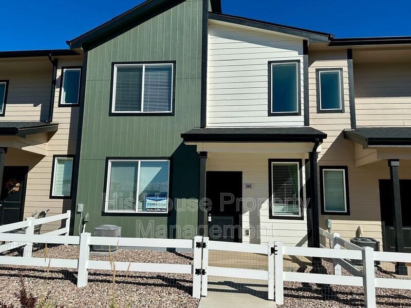 3905 Congaree Way in Evans, CO - Building Photo