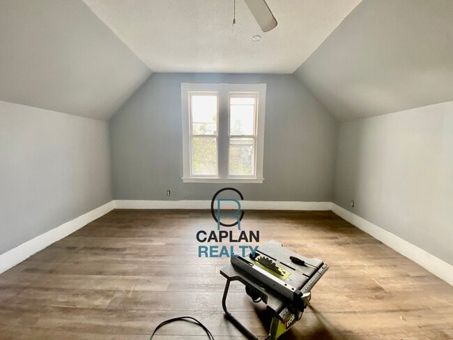 49 Carmel St, Unit 3