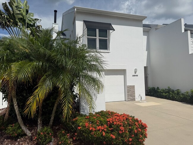 property at 2945 W Knights Ave
