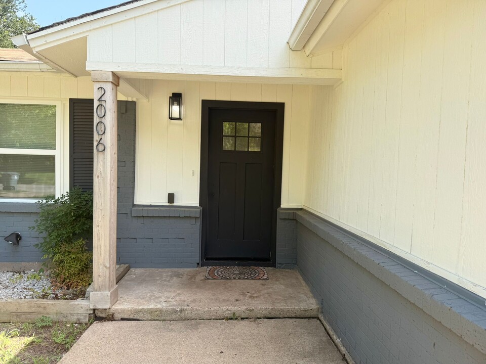 2006 San Francisco Dr in Dallas, TX - Building Photo