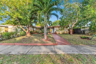 550 SW 38th Terrace in Fort Lauderdale, FL - Building Photo - Building Photo