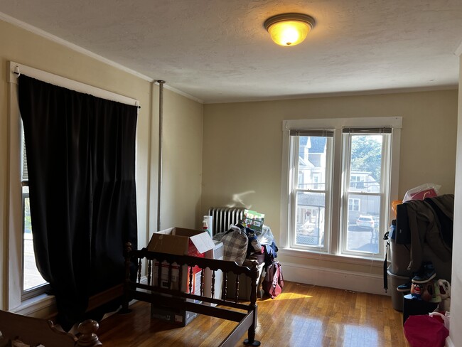 137 Merriam Ave in Leominster, MA - Building Photo - Building Photo