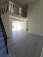 713 Corvette Dr in Ontario, CA - Foto de edificio - Building Photo